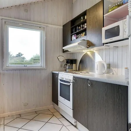Gorjana - 500m From The Sea By Interhome *